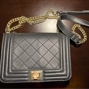 black crossbody purse